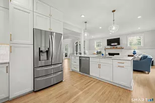 43 Tucker St, Danbury, CT 06810 - Photo 11