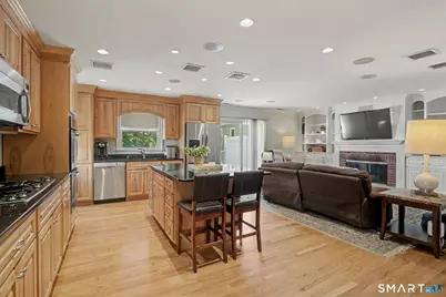 25 Warren Avenue, Fairfield, CT 06825 - Photo 7