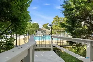 37 Rowayton Woods Dr, Norwalk, CT 06854 - Photo 21