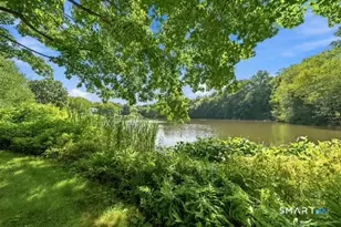 37 Rowayton Woods Dr, Norwalk, CT 06854 - Photo 17