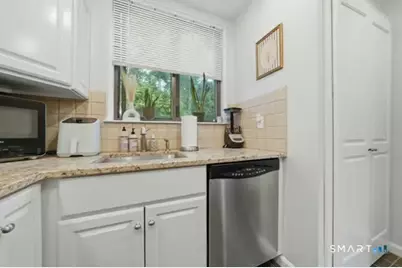 37 Rowayton Woods Drive #37, Norwalk, CT 06854 - Photo 11