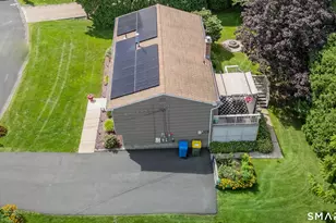 56 Pinecrest Dr, Waterbury, CT 06708 - Photo 3