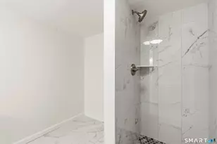 276 Westpoint Terr, West Hartford, CT 06107 - Photo 17