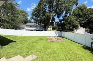 45 Cameo Ct, Stratford, CT 06614 - Photo 23