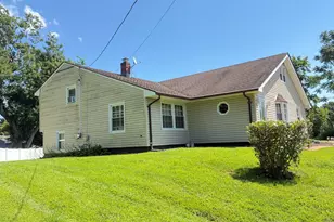 45 Cameo Ct, Stratford, CT 06614 - Photo 3