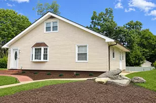 45 Cameo Ct, Stratford, CT 06614 - Photo 1