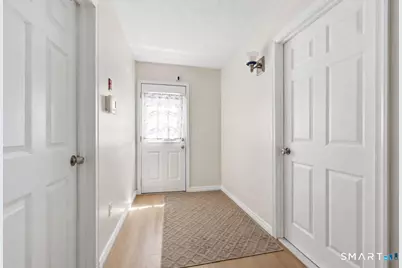 31 Center Avenue, East Haven, CT 06512 - Photo 5
