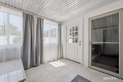 31 Center Avenue, East Haven, CT 06512 - Photo 15