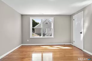 1025 Townsend Ave, New Haven, CT 06512 - Photo 23