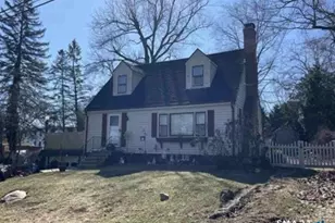 117 Geary Ave, Bristol, CT 06010 - Photo 1