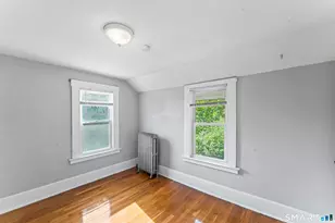 33 Evergreen Ave, Hamden, CT 06518 - Photo 25