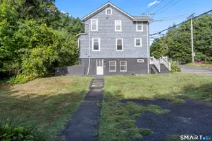 33 Evergreen Ave, Hamden, CT 06518 - Photo 3