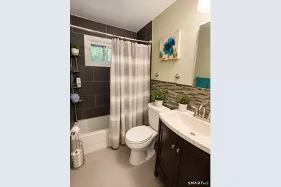 111 Stone Bridge Road, Bridgeport, CT 06606 - Photo 7