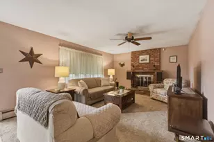 80 Fieldstone Rd, Waterbury, CT 06704 - Photo 3
