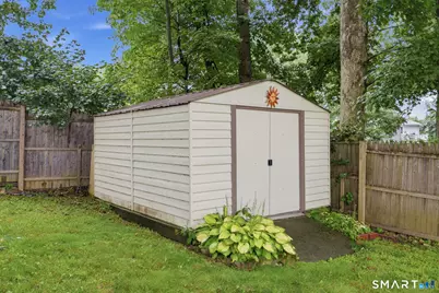 80 Fieldstone Road, Waterbury, CT 06704 - Photo 25
