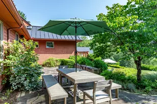 35 Schoolhouse Rd, Roxbury, CT 06783 - Photo 11