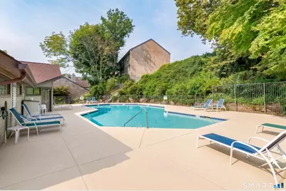 2437 Bedford Street #E7, Stamford, CT 06905 - Photo 19