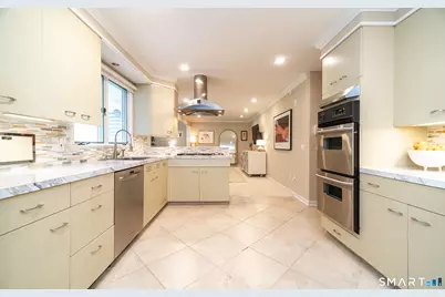 47 Windsor Road, North Haven, CT 06473 - Photo 17