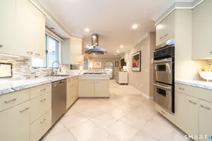 47 Windsor Rd, North Haven, CT 06473 - Photo 17
