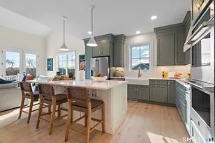 7 Summertime Cir, Stonington, CT 06379 - Photo 5