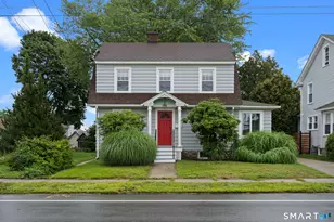 556 Ocean Ave, New London, CT 06320 - Photo 1