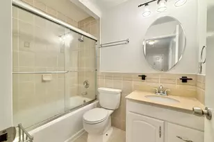180 Colonial Rd, Stamford, CT 06906 - Photo 17