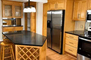 311 Racebrook Rd, Orange, CT 06477 - Photo 7