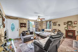 524 Christopher Way, Killingly, CT 06241 - Photo 5