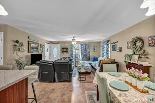 524 Christopher Way, Killingly, CT 06241 - Photo 7