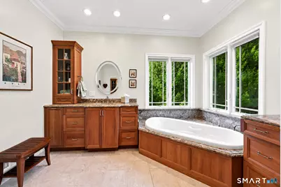 8 Huntington Lane, New Fairfield, CT 06812 - Photo 23