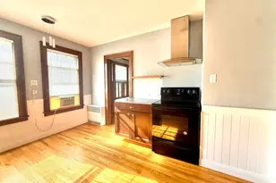 99 Seymour Ave, West Hartford, CT 06119 - Photo 9