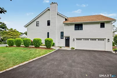 15 Linden Pl Place #2, Greenwich, CT 06831 - Photo 1