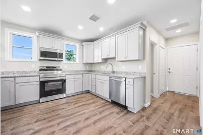 36 Hubbell Avenue, Ansonia, CT 06401 - Photo 9