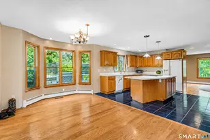 1253 Marion Rd, Cheshire, CT 06410 - Photo 7