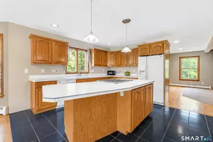 1253 Marion Rd, Cheshire, CT 06410 - Photo 5