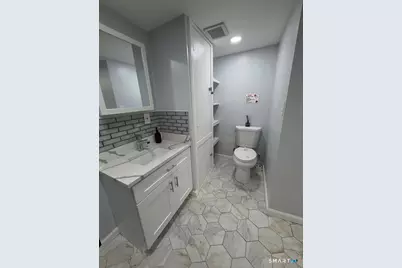 844 Colorado Avenue, Bridgeport, CT 06604 - Photo 17
