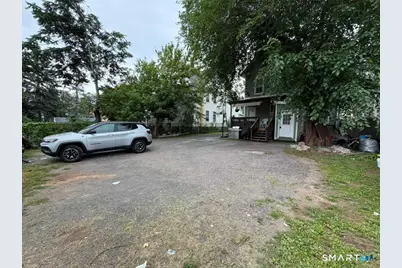 844 Colorado Avenue, Bridgeport, CT 06604 - Photo 3