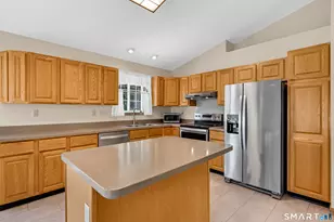 463 Burton Rd, Beacon Falls, CT 06403 - Photo 5
