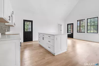 262 Great Plain Road #15, Danbury, CT 06811 - Photo 31