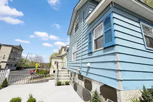1109 E Main St, Waterbury, CT 06705 - Photo 17