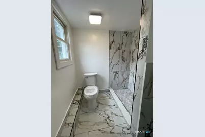 21 Bosse Road, Waterbury, CT 06704 - Photo 5