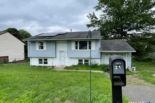 21 Bosse Rd, Waterbury, CT 06704 - Photo 1
