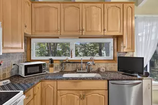 14 Perry Ave, Waterford, CT 06385 - Photo 15