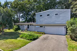 14 Perry Ave, Waterford, CT 06385 - Photo 3