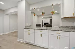 12 Columbus Ave, Meriden, CT 06451 - Photo 13