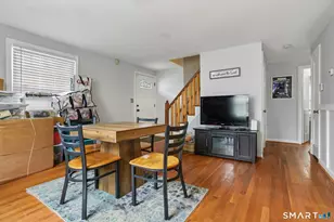 12 Windsor Rd, Hamden, CT 06517 - Photo 7