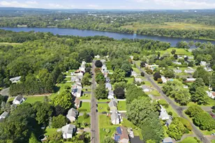 27 Edgewood Rd, Portland, CT 06480 - Photo 5