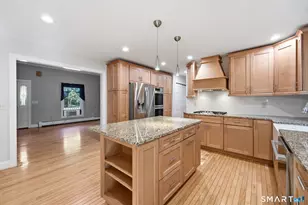 41 Forsyth Rd, Montville, CT 06370 - Photo 11