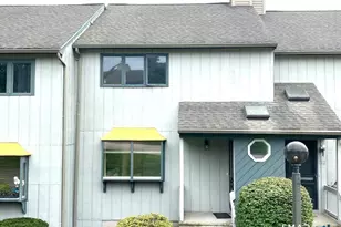 124 Skyview Dr, Cromwell, CT 06416 - Photo 1