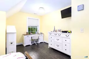 81 Evergreen Xing, New Hartford, CT 06057 - Photo 27